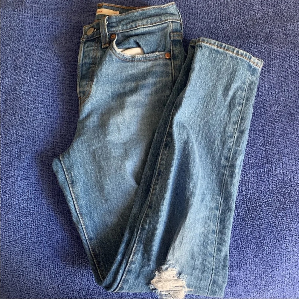 Levis wedgie tapered jeans